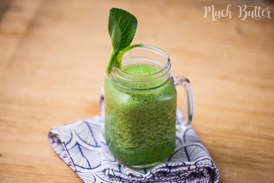 Healthy green smoothies are good for you who are on a diet and easy to make. The ingredients are very simple. For those of you who don't really like vegetables this recipe is good option for you because it doesn't taste like vegetables at all.