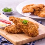 This classic crispy chicken katsu is easy to make. Try make it by yourself at home and the ingredients are quite simple.