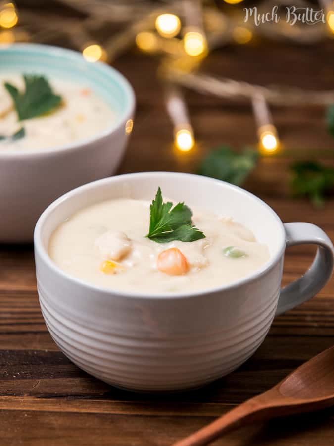 Warm creamy chicken soup is perfect to comfort your body in cold weather. The soup brings warmth to our body and soul, makes your cold nights warmer.