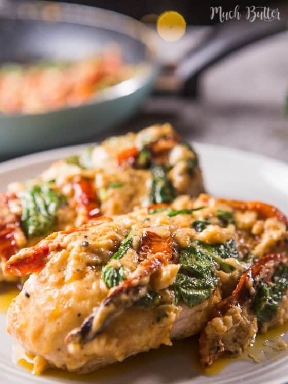 Chicken with Spinach and Sun Dried Tomatoes Parmesan Sauce