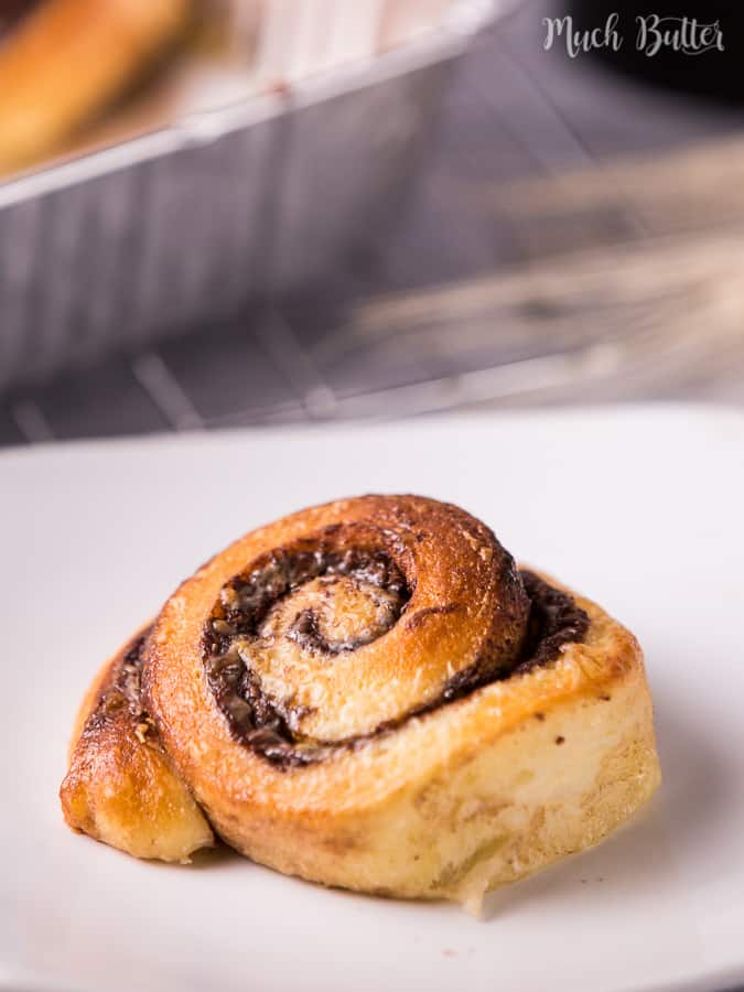 Nutella roll buns are perfect for your desserts. Chocolate, hazelnut, and soft warm bun. Yum!