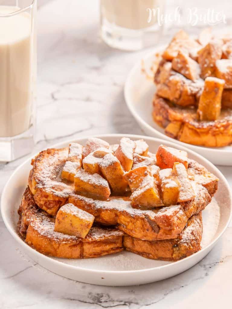 Apple French Toast is an easy and simple breakfast or brunch to warm your fall! Crispy golden brown bread toast meets caramelized and spiced apple cinnamon. Indulgent treat to start your morning fall!