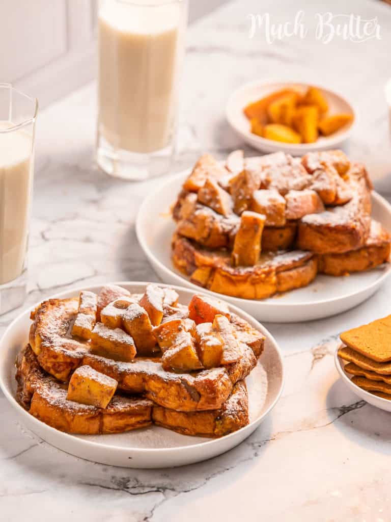 Apple French Toast is an easy and simple breakfast or brunch to warm your fall! Crispy golden brown bread toast meets caramelized and spiced apple cinnamon. Indulgent treat to start your morning fall!