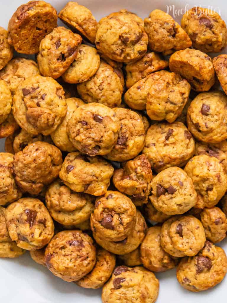 Mini chocolate chip cookies are perfect for snack time. If you're a fan of bite-sized desserts, satisfy your sweet tooth with these recipes!