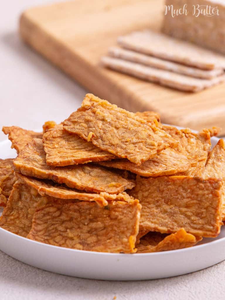 Do you feel like biting into something crispy, tasty, probably a unique snack? Well, this traditional and super-easy-to-make dish from Indonesia, Tempeh, may surprise you with its tasteful flavor!