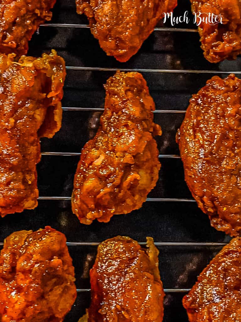 Nashville hot chicken wings recipe. Spice up your dinner or snack time with these delicious and crispy wings!