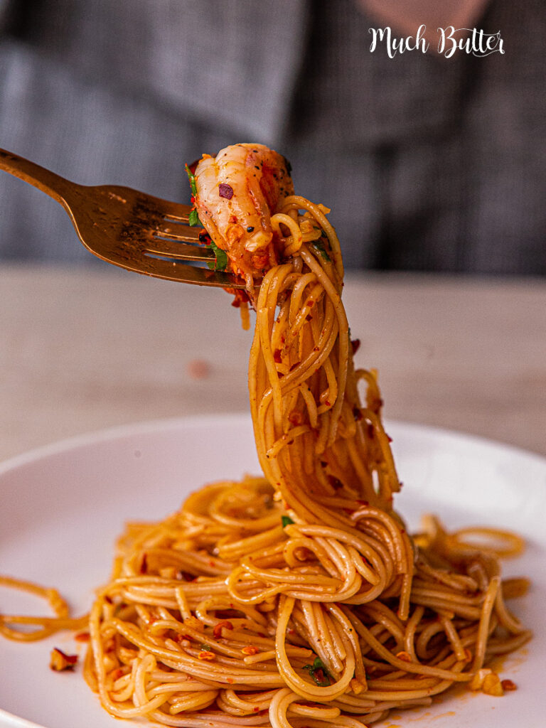 Shrimp Garlic chili oil noodles, made from juicy shrimp wrapped in chili oil noodles, easy to make!