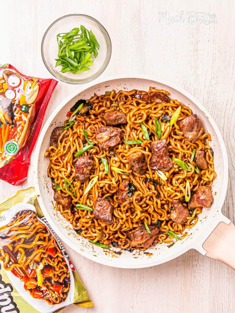 Let's create Ram-don aka chapaguri, a famous dish inspired by K-Movie Parasite. serve with noodles, Udon and fancy steak, so tasty and juicy!