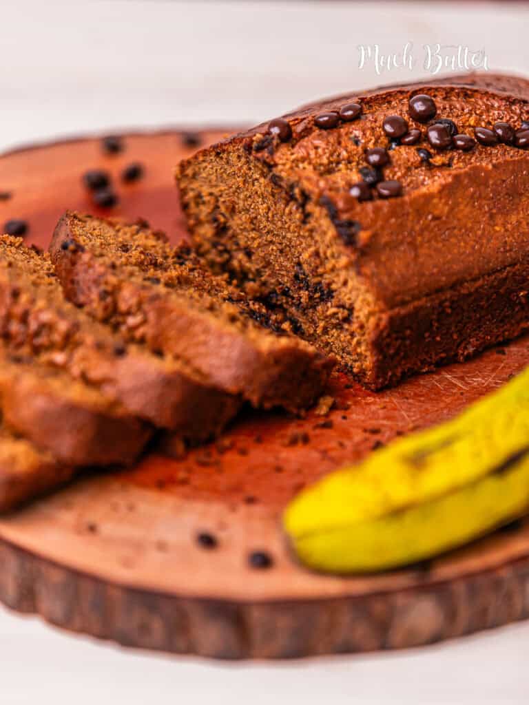 This ultra chocolatey, extra moist, healthy choco banana bread recipe is super easy to make! gluten-free treats made with yogurt and oat flour