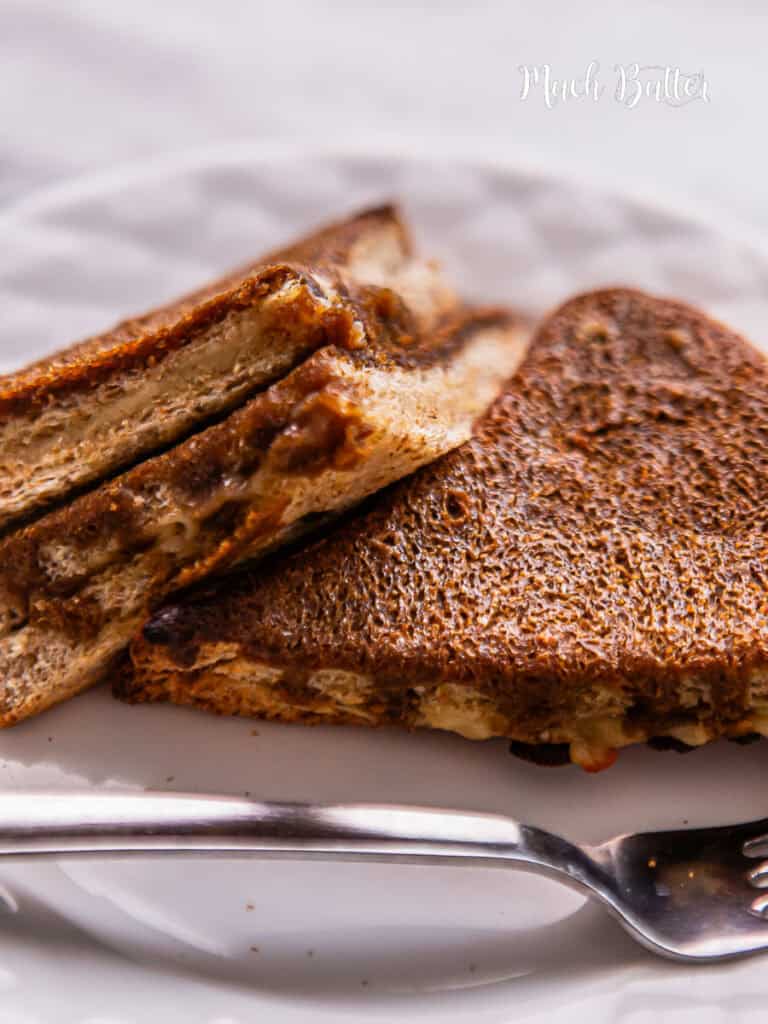 Wake up to the fresh smell of Coffee toast bread. It is crisp and crunchy on the outside and soft on the inside. The perfect piece for breakfast.