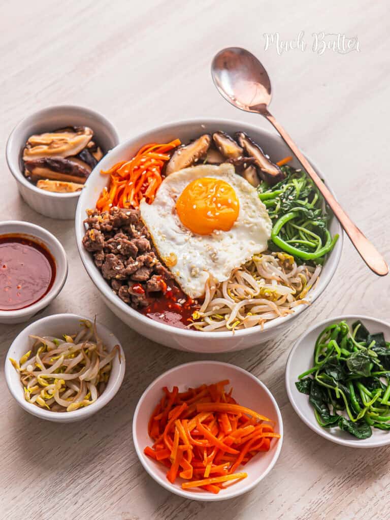 Making art with Bibimbap recipe, a wholesome rice bowl, beef, and loads of vegetables and bibimbap sauce. It’s the ultimate comfort food! 