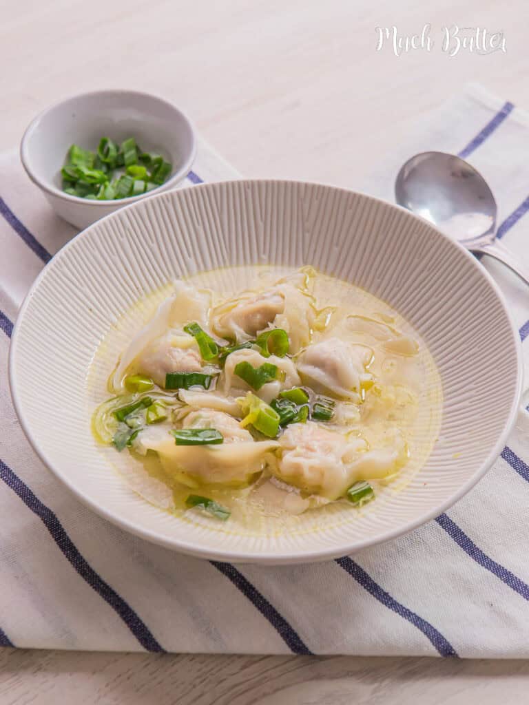 Warm your soul with our homemade wonton clear soup recipe – A tasty, juicy filling of succulent shrimp and ground chicken in flavorful broth.