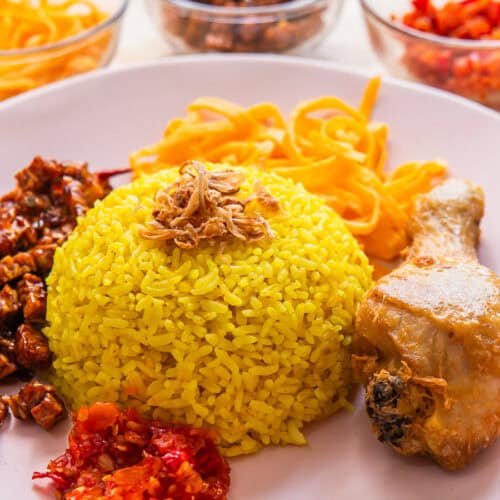 Easy Indonesian Yellow Rice (Nasi Kuning) in a Rice Cooker | Yellow ...