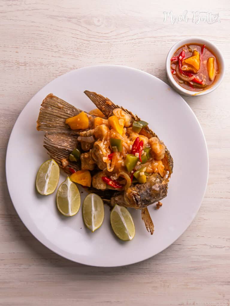 Fried Gourami with Sweet and Sour Sauce is famous in various Asian culinary cultures because of its taste which is sour, sweet, and savory.