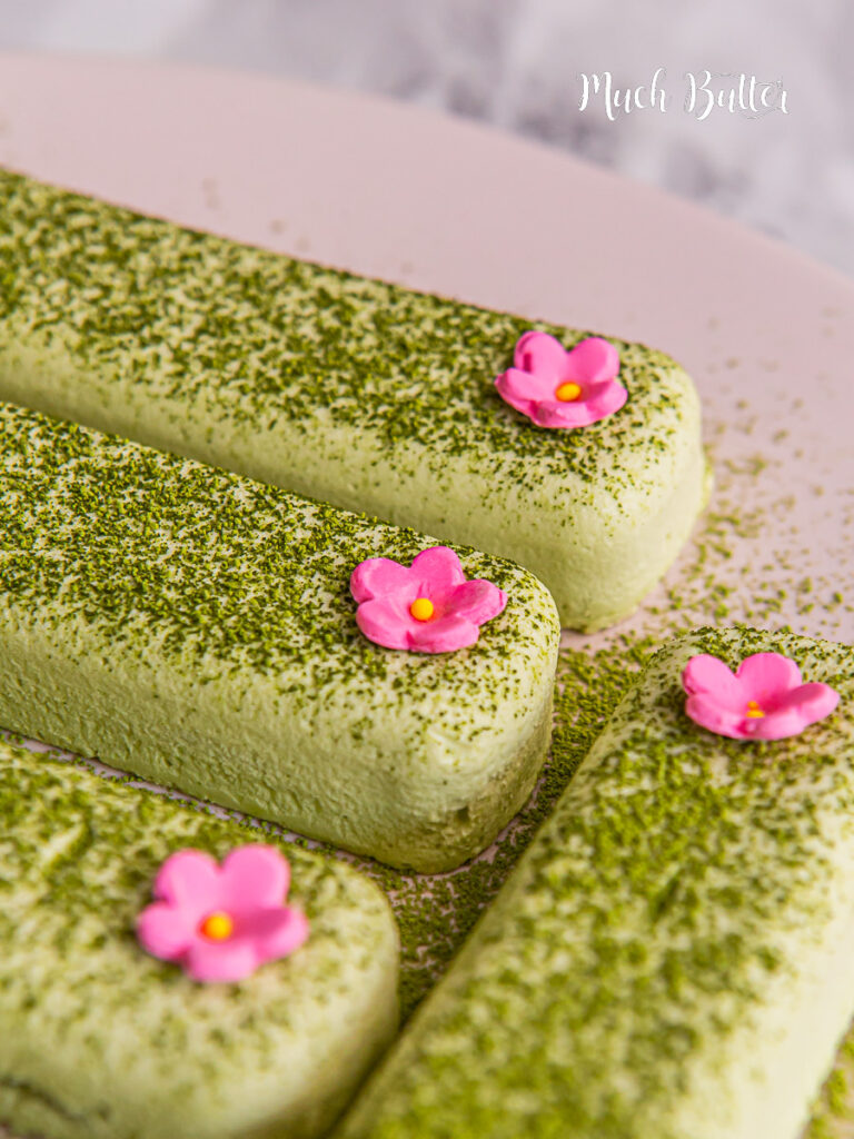 Make an elegant matcha tiramisu bar with layers of creamy mascarpone and ladyfingers soaked in matcha. A refreshing twist on a classic dessert!