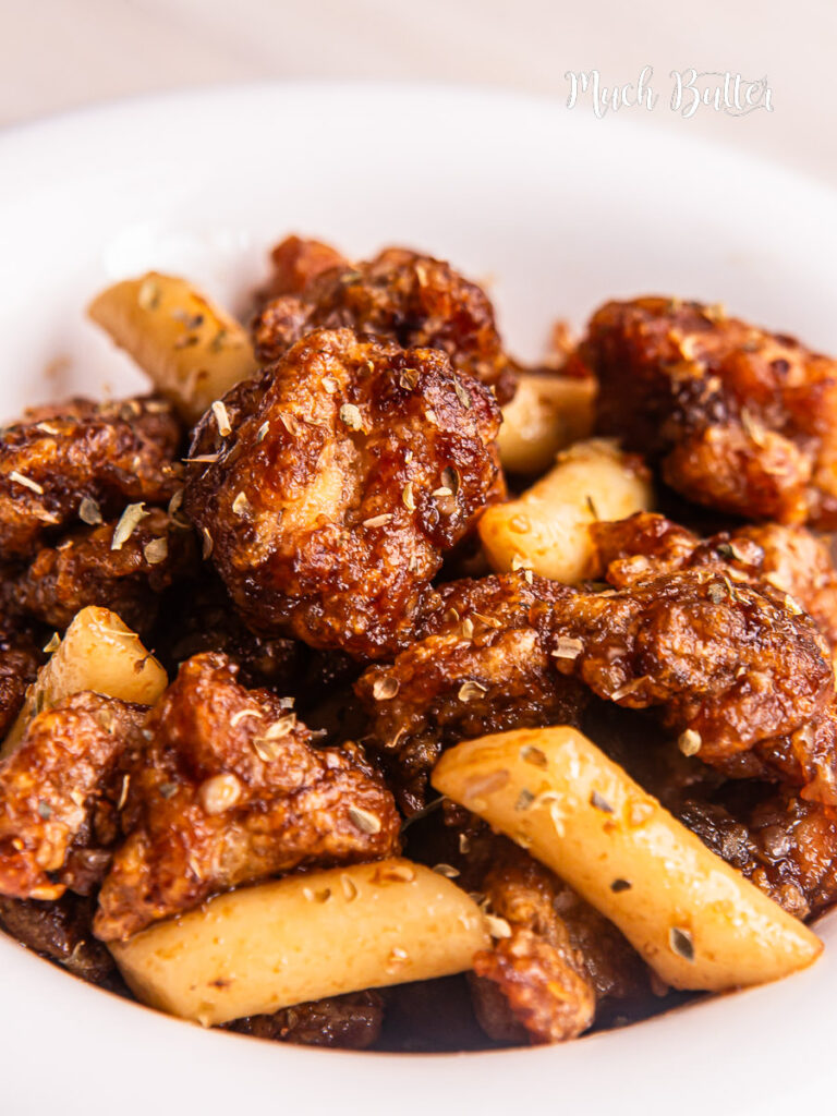 Honey Garlic Crispy Chicken is the perfect Korean fried chicken recipe! Crispy double fried chicken coated in sticky honey garlic sauce!