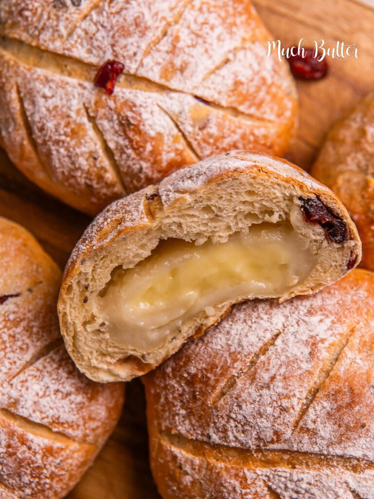 Soft, chewy, and creamy! Discover Mochi-Stuffed Bread, a.k.a Roti Macan, inspired Japanese-Indonesian fusion bread filled with mochi n creamcheese.