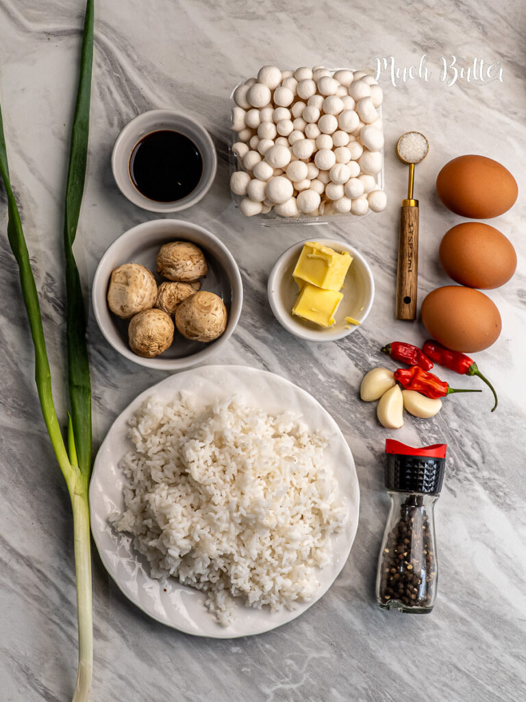 This Mushroom Fried Rice is quick, garlicky, and full of umami flavor. Made with day-old rice, soy sauce, and buttery shimeji mushrooms.